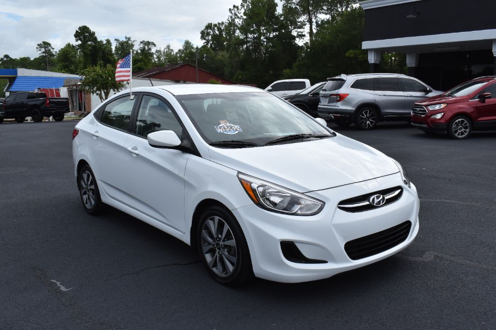 2017 Hyundai Accent - $8,077