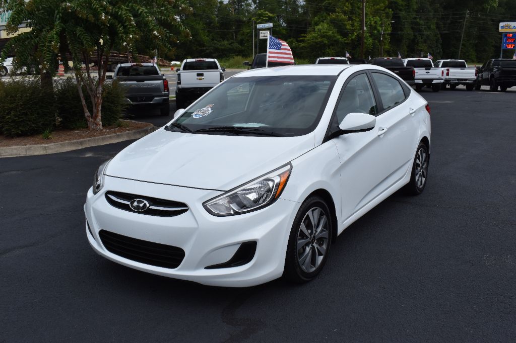 2017 Hyundai Accent - $8,077