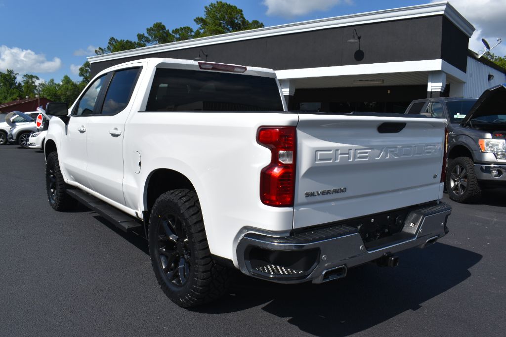 2020 Chevrolet Silverado - $29,020