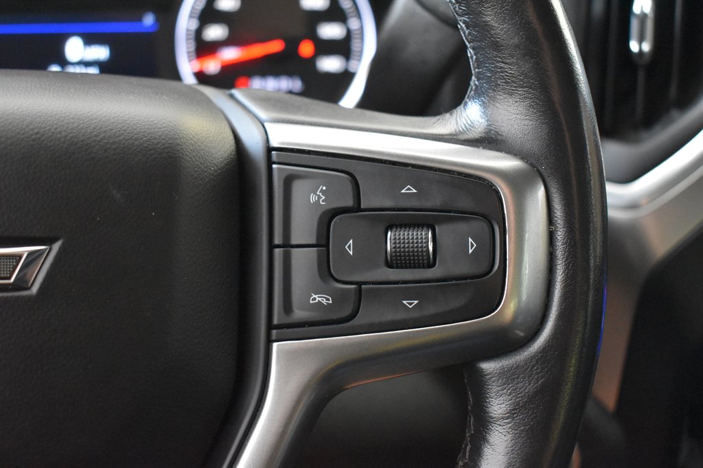 2020 Chevrolet Silverado 1500 RST photo