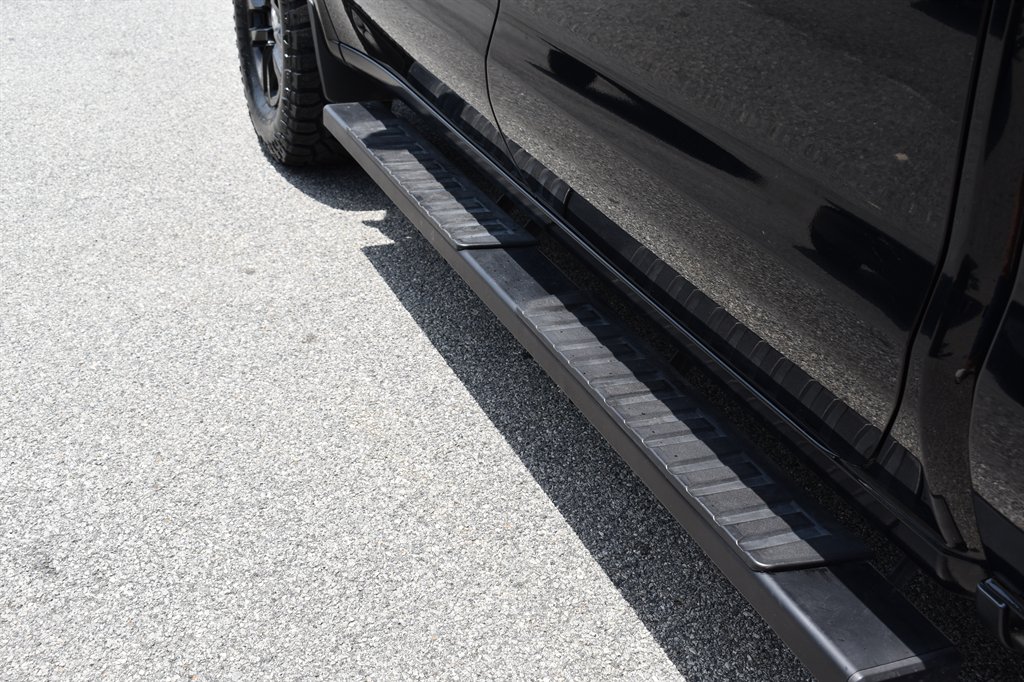 2020 Chevrolet Silverado 1500 RST photo