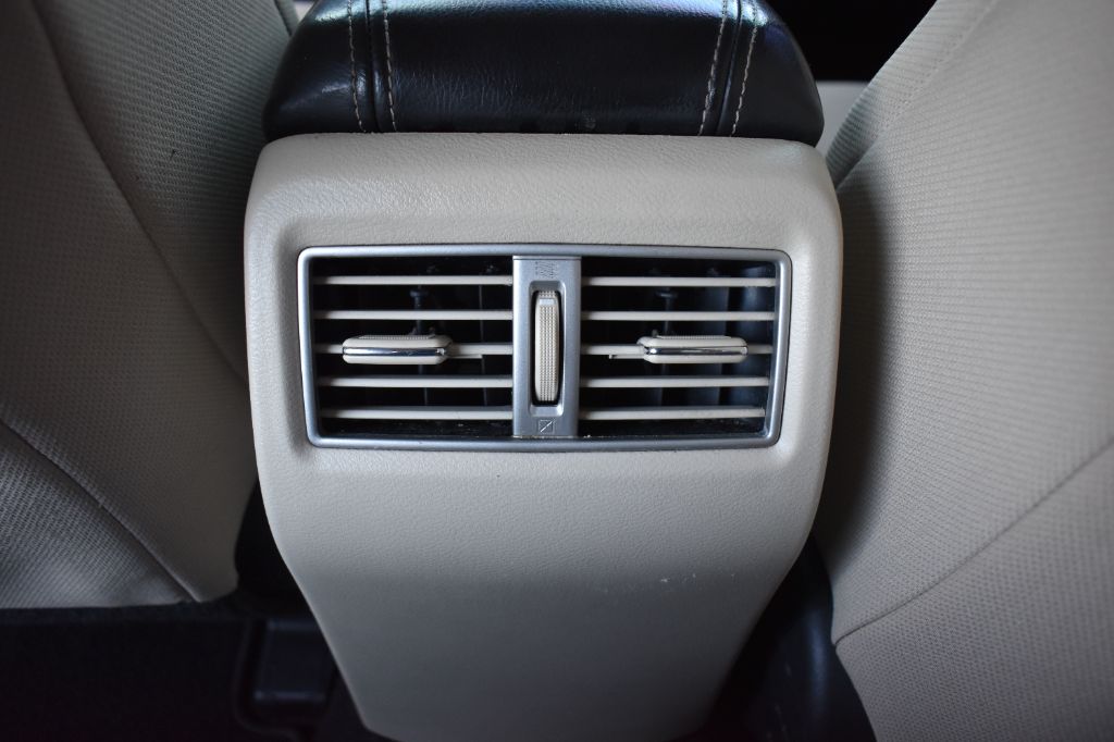 2016 Nissan Maxima - $9,906