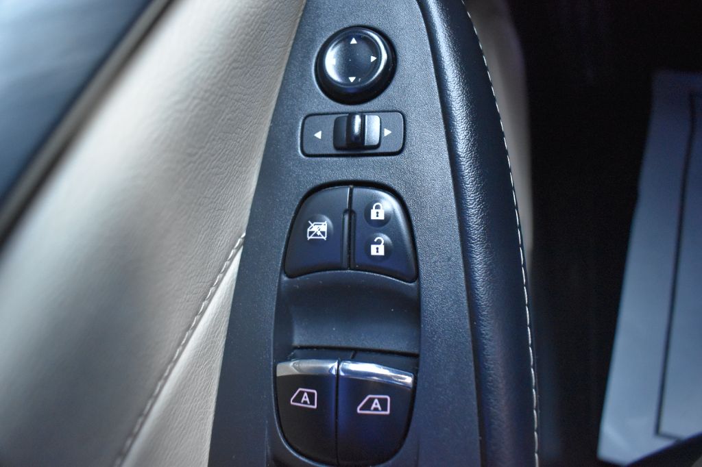 2016 Nissan Maxima - $9,906
