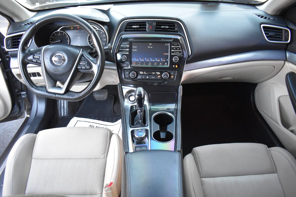2016 Nissan Maxima - $9,906