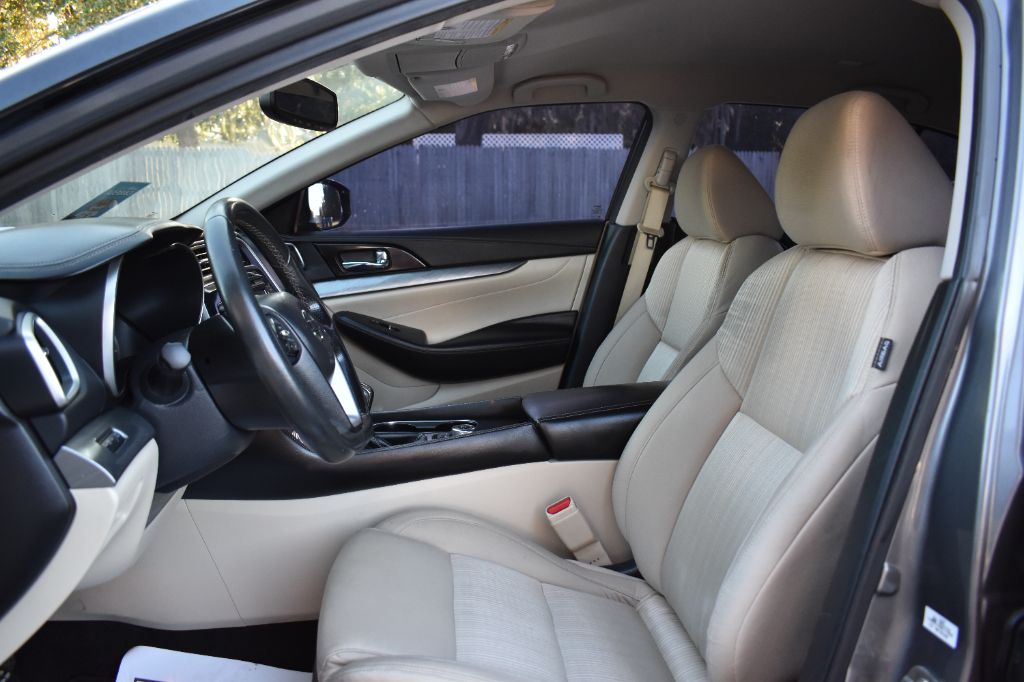 2016 Nissan Maxima - $9,906