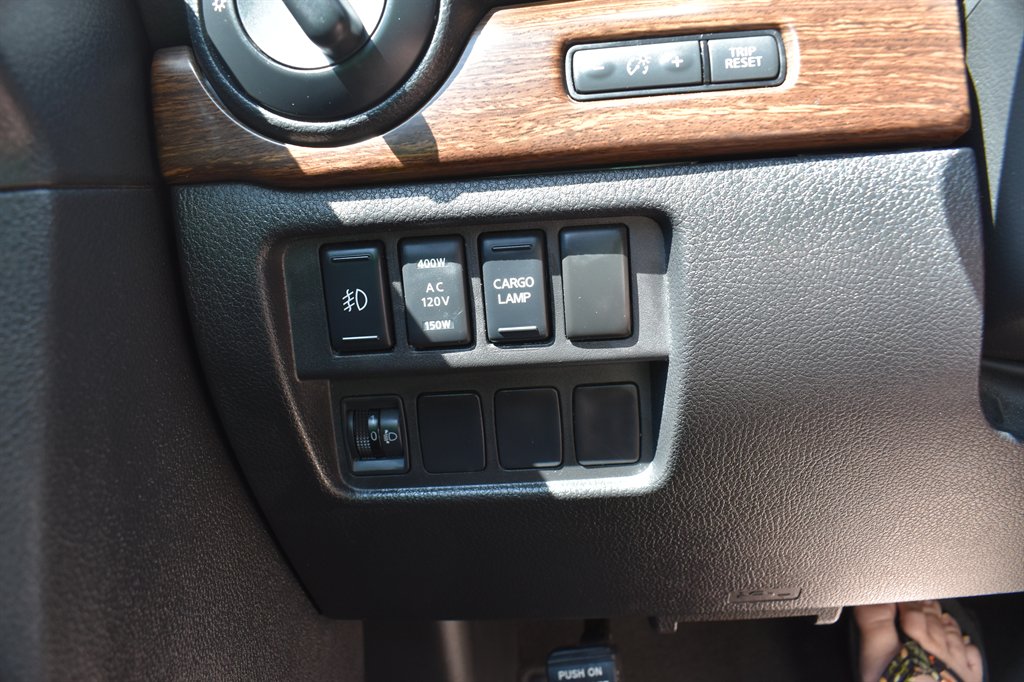 2018 Nissan Titan Platinum photo