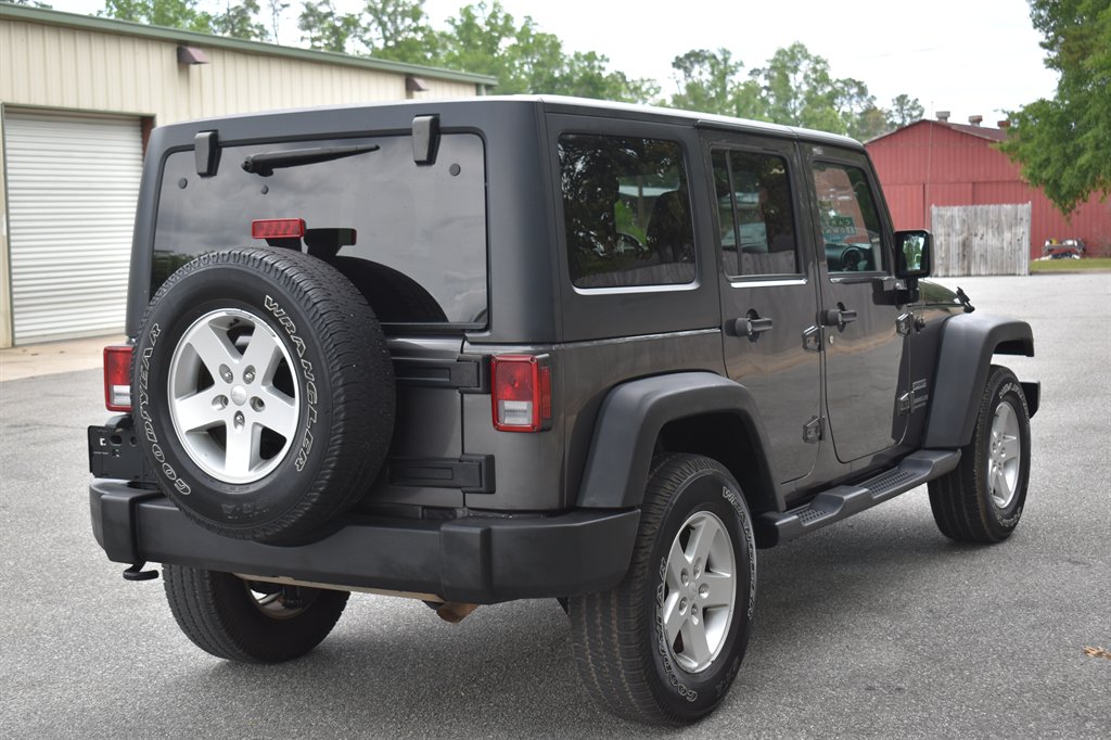 2017 Jeep Wrangler Unlimited Sport photo