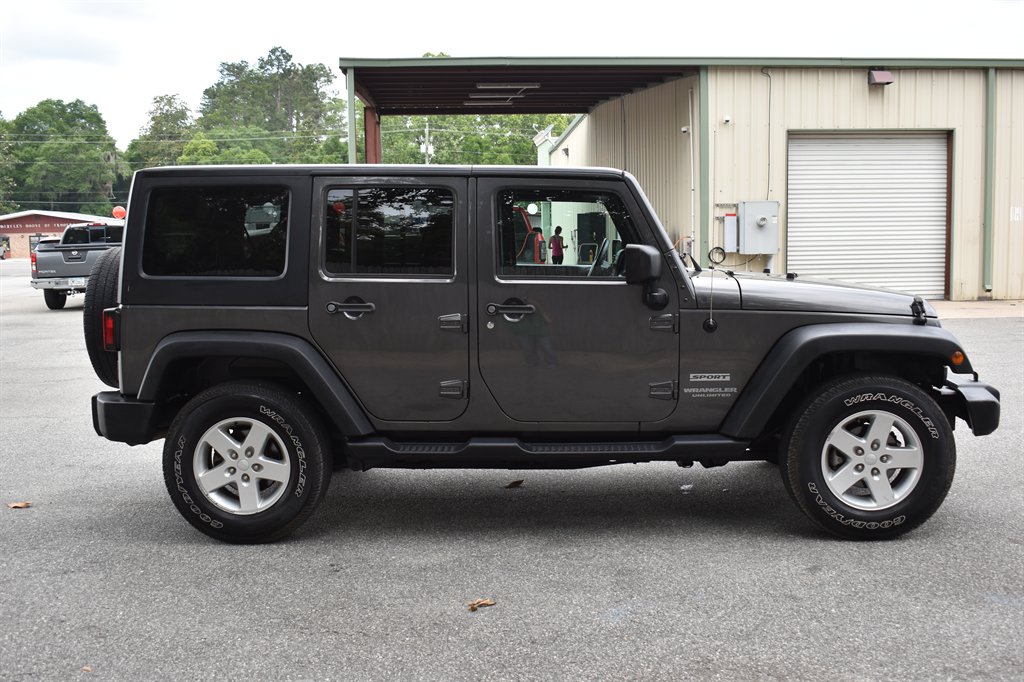 2017 Jeep Wrangler Unlimited Sport photo