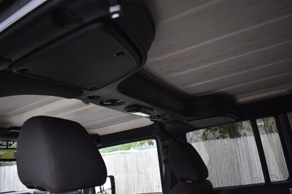2017 Jeep Wrangler Unlimited Sport photo