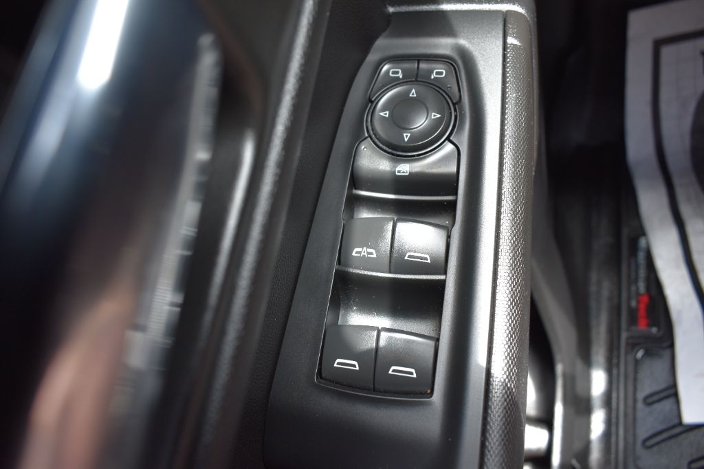 2022 Chevrolet Silverado - $32,882