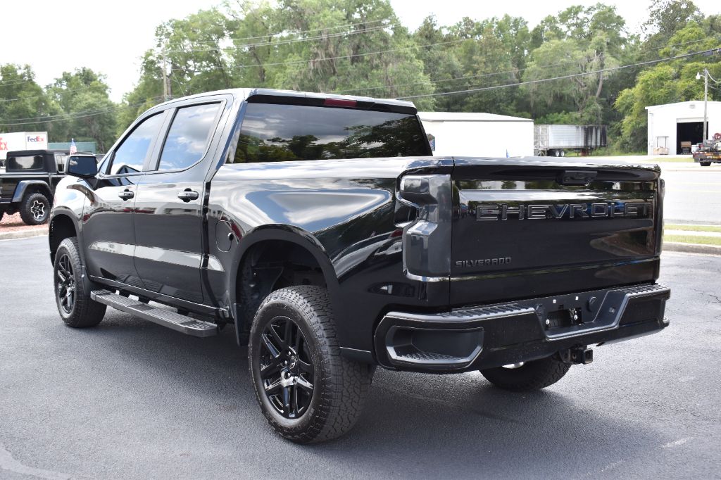 2022 Chevrolet Silverado - $32,882