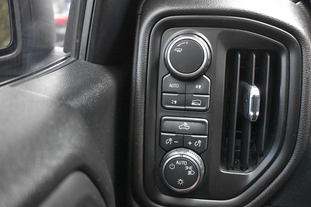 2022 Chevrolet Silverado - $32,882