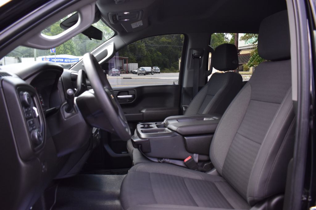 2022 Chevrolet Silverado - $32,882