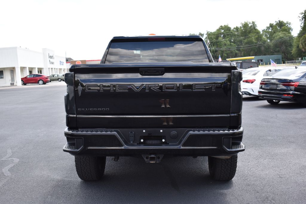 2022 Chevrolet Silverado - $32,882