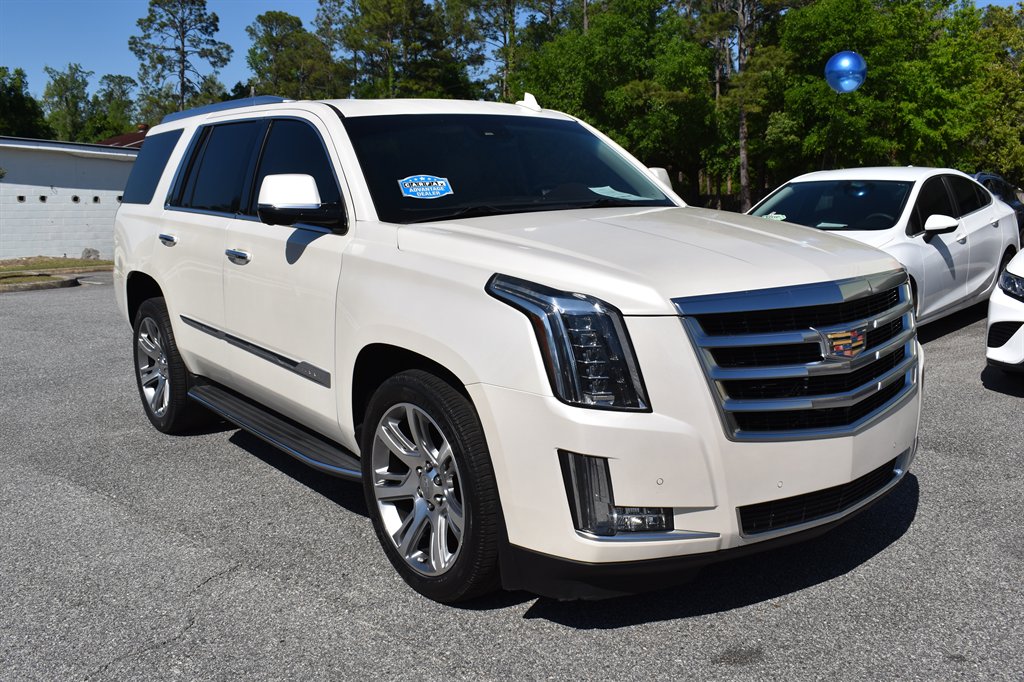 2015 Cadillac Escalade Luxury photo