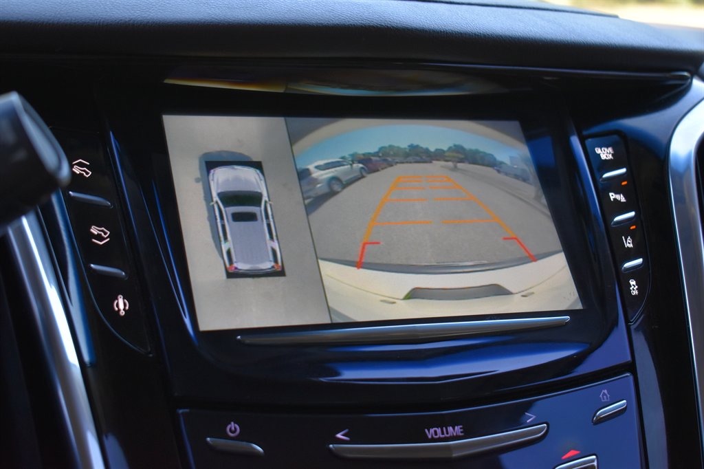 2015 Cadillac Escalade Luxury photo