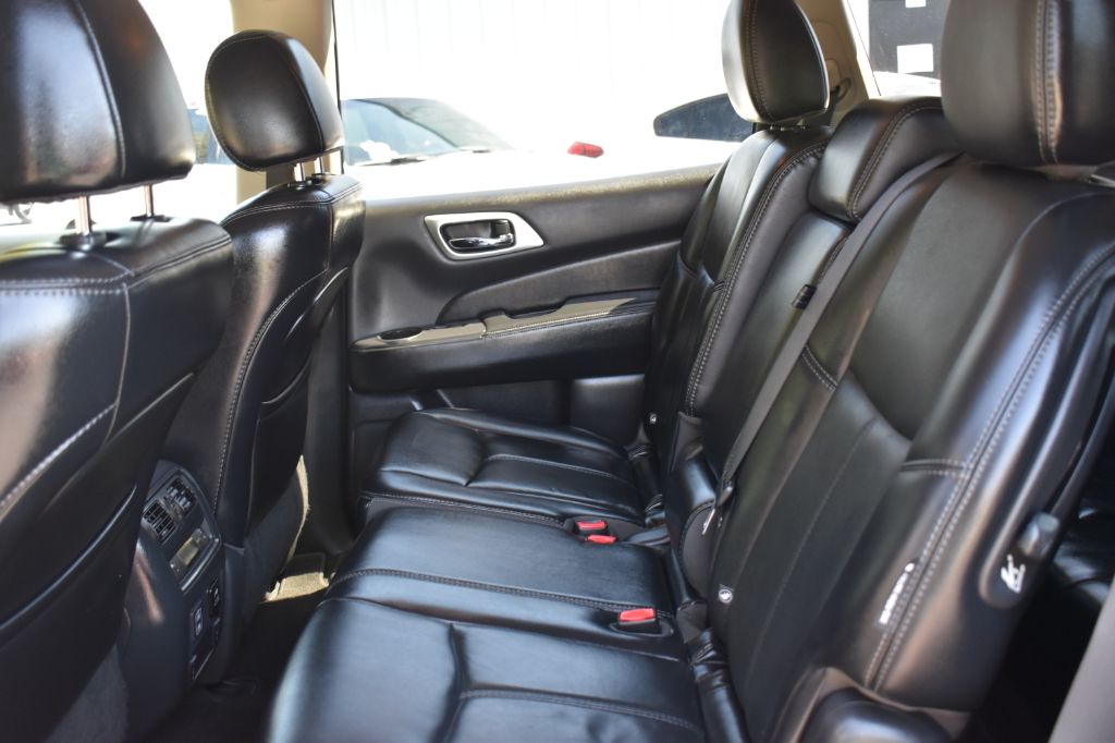 2018 Nissan Pathfinder - $13,018
