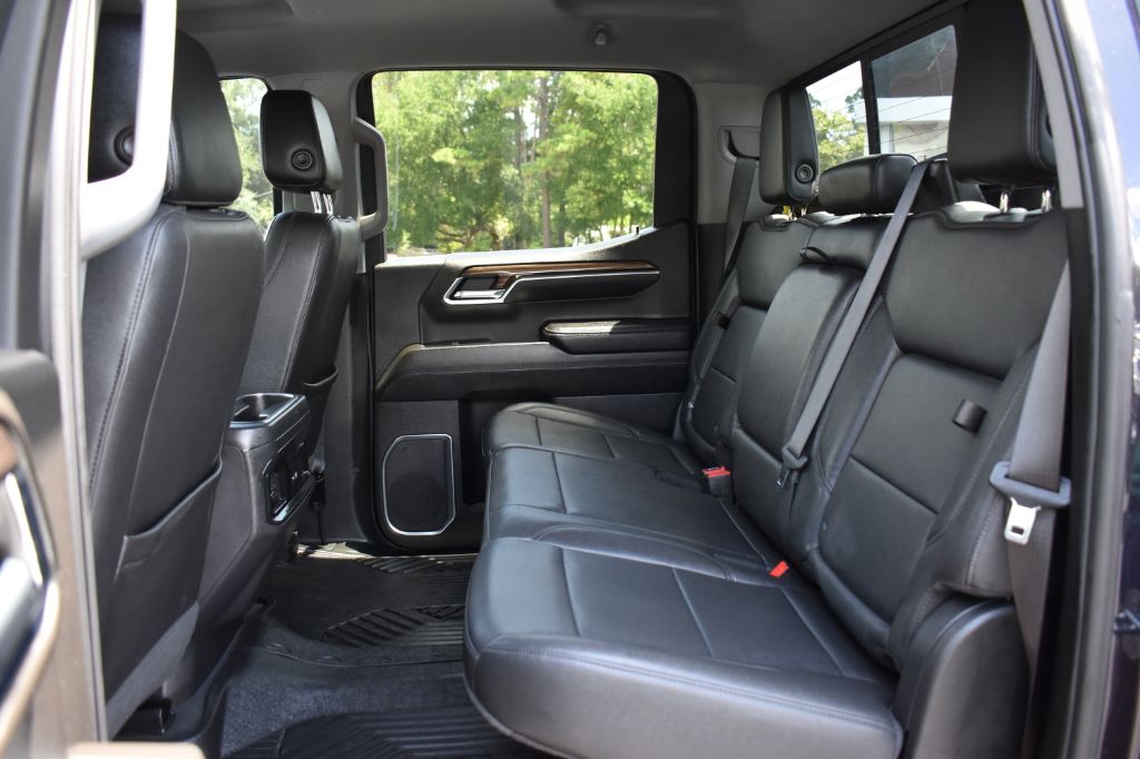 2022 Chevrolet Silverado - $38,922