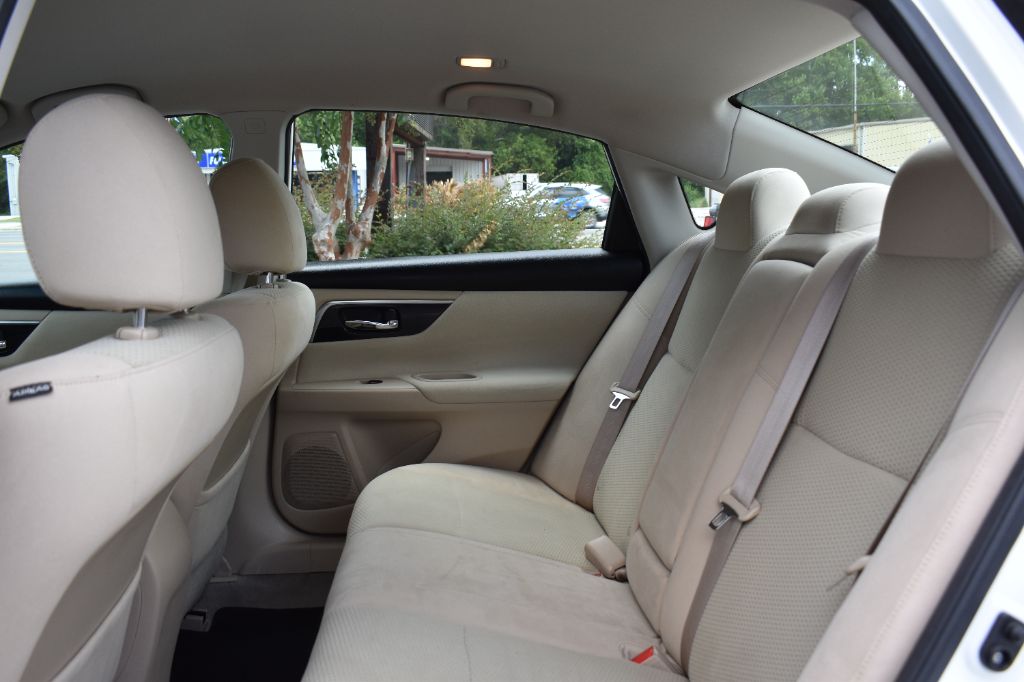 2014 Nissan Altima - $7,944
