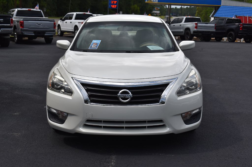 2014 Nissan Altima - $7,944