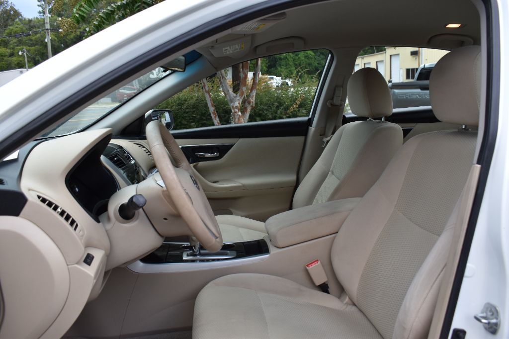 2014 Nissan Altima - $7,944