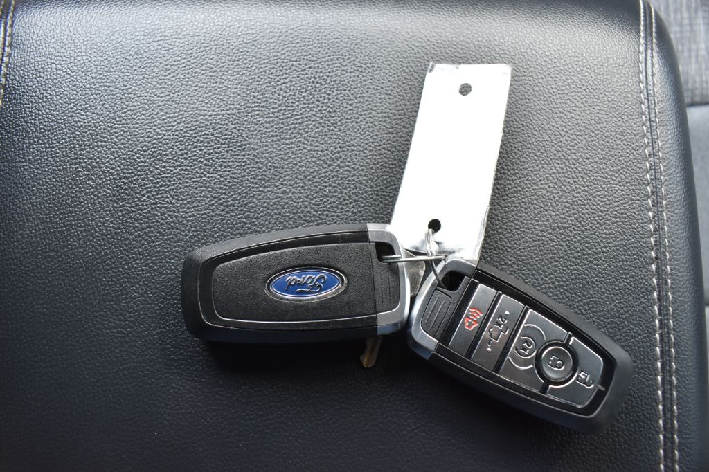 2022 Ford F-150 - $26,802