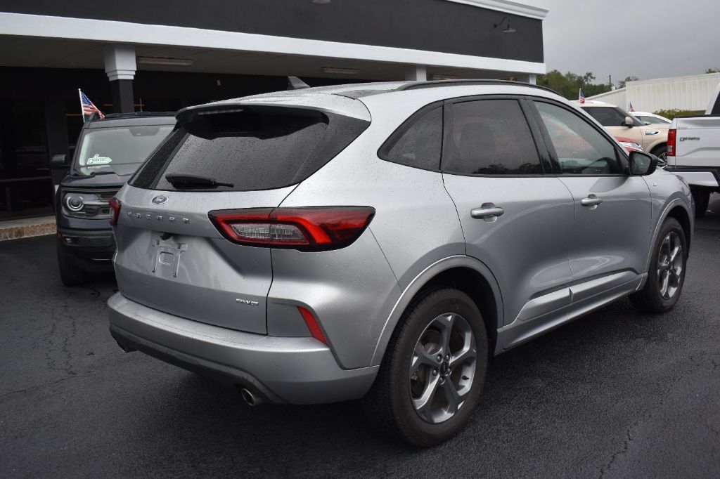 2023 Ford Escape - $19,903