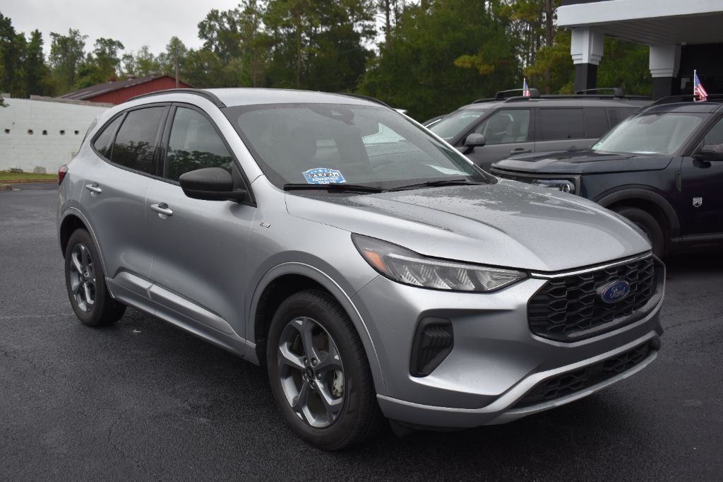 2023 Ford Escape - $19,903