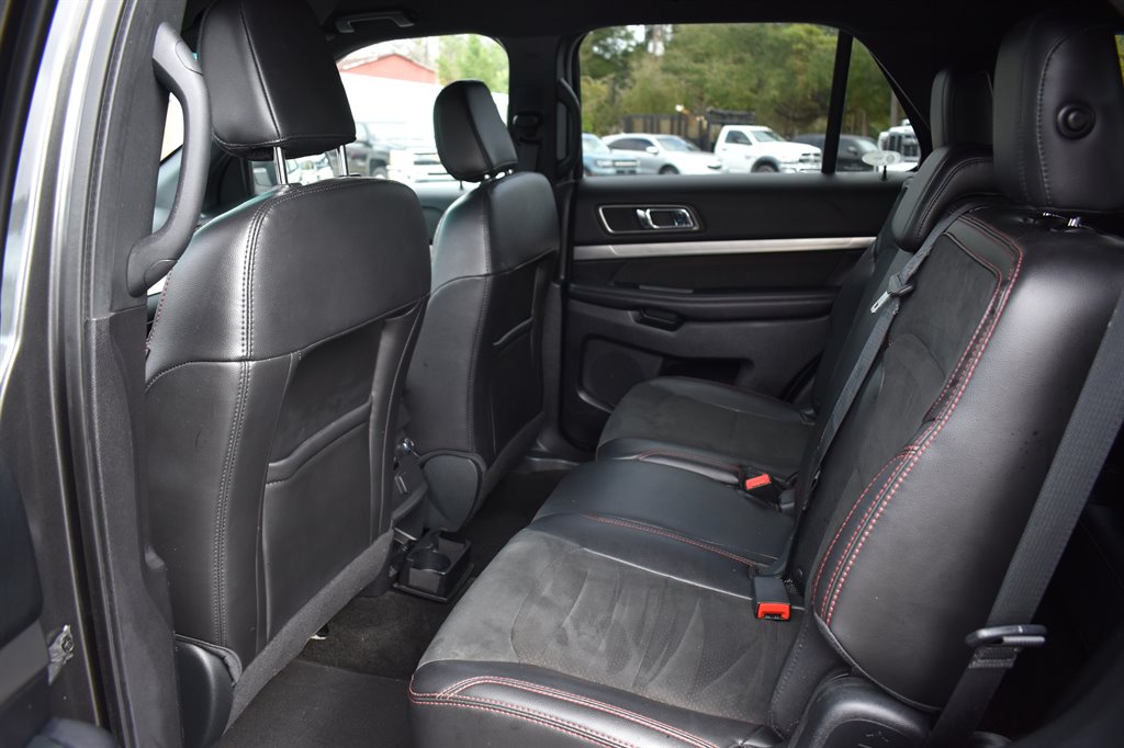 2018 Ford Explorer XLT photo
