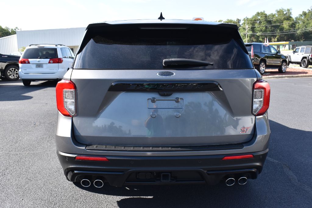 2022 Ford Explorer - $29,922