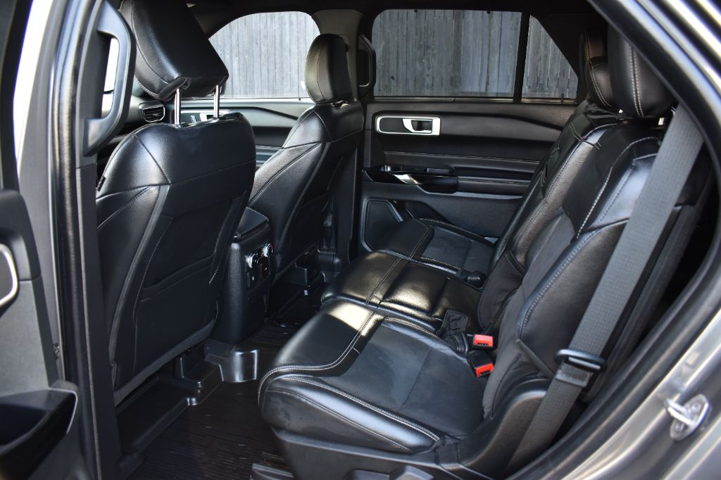2022 Ford Explorer - $29,922