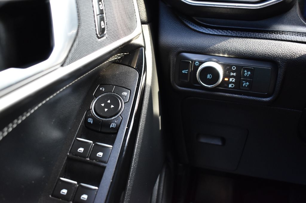 2022 Ford Explorer - $29,922