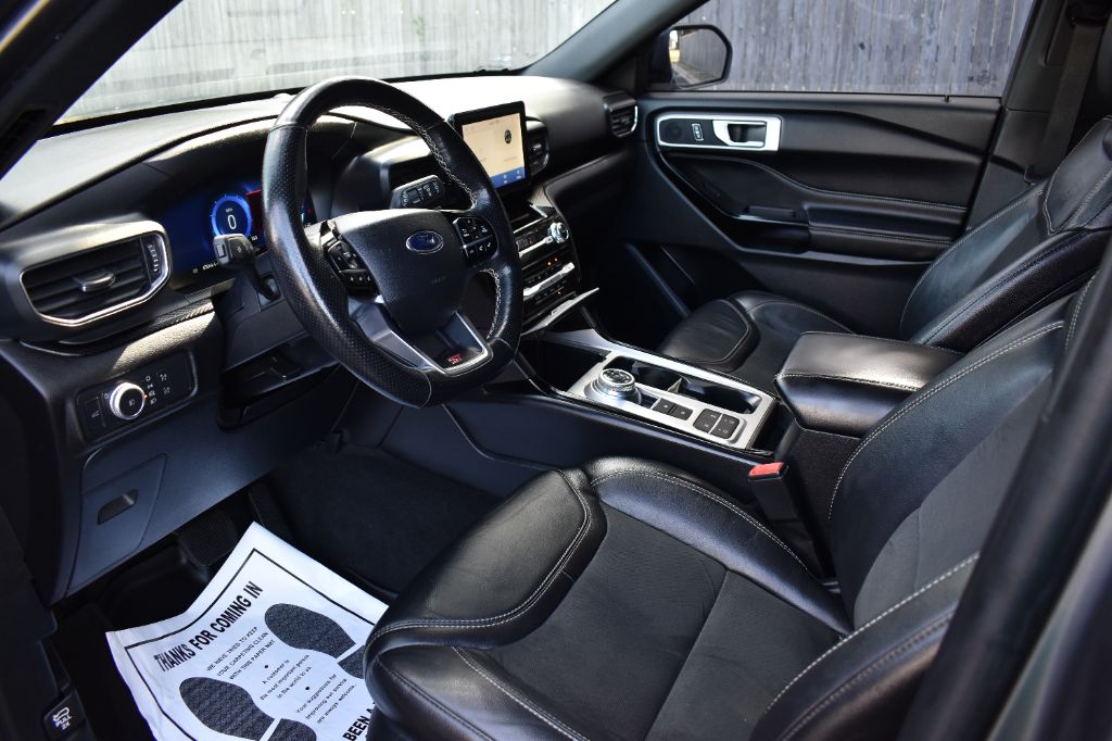 2022 Ford Explorer - $29,922