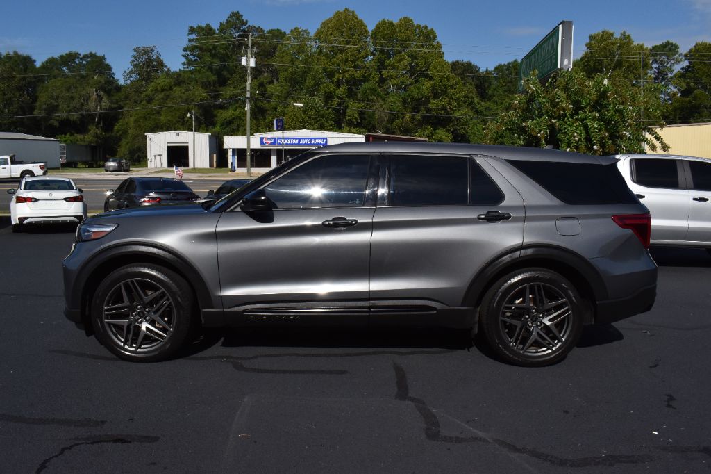 2022 Ford Explorer - $29,922