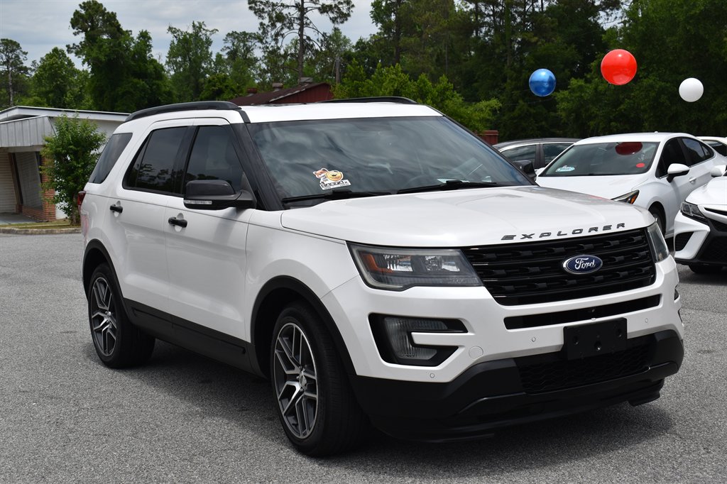 2017 Ford Explorer Sport photo