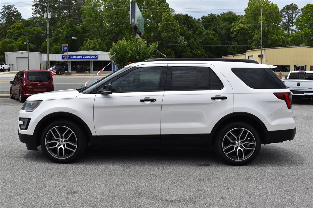 2017 Ford Explorer Sport photo