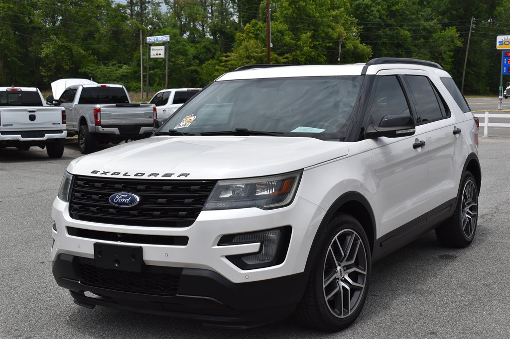 2017 Ford Explorer Sport photo
