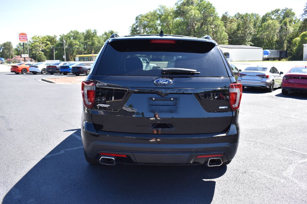 2017 Ford Explorer - $11,977