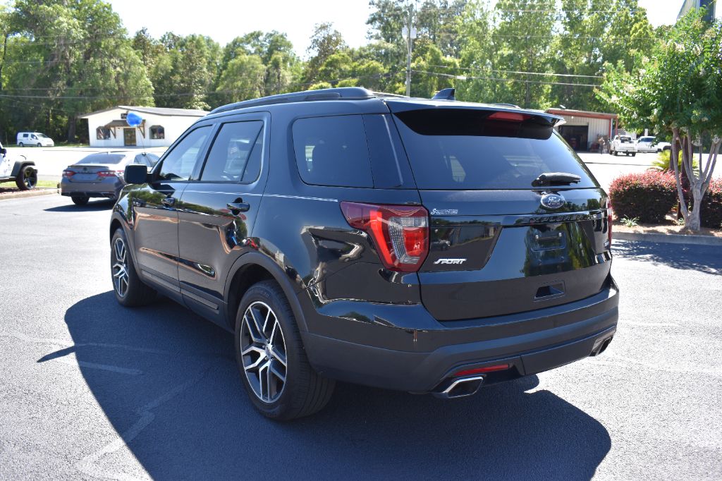 2017 Ford Explorer - $11,977