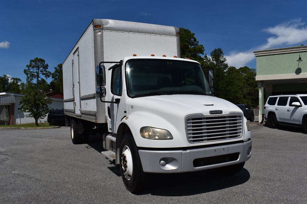 2003 Freightliner M2 - $15,903