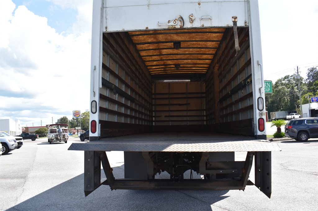 2003 Freightliner M2 - $15,903