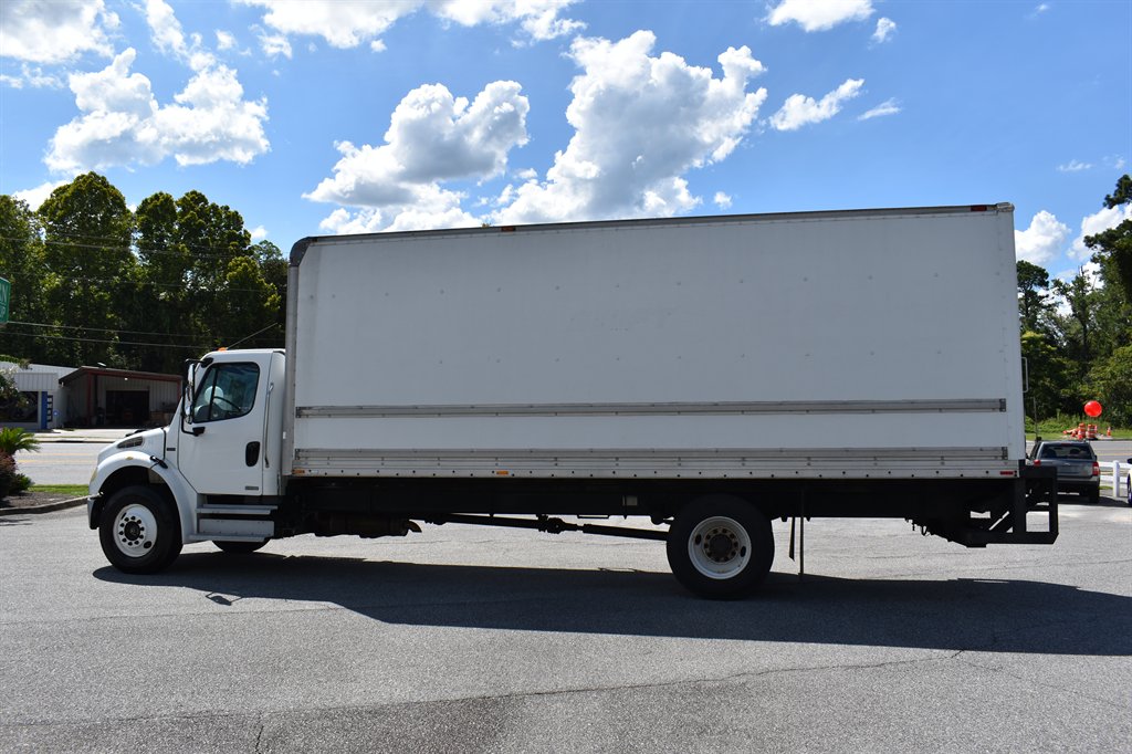 2003 Freightliner M2 - $15,903