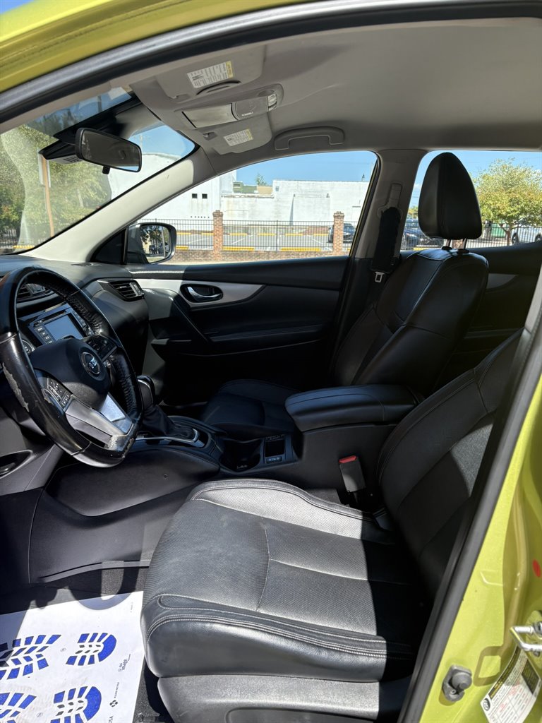 2020 Nissan Rogue