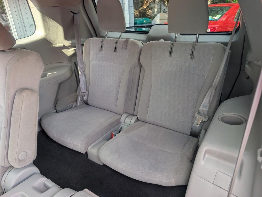 2013 Toyota Highlander - $7,999