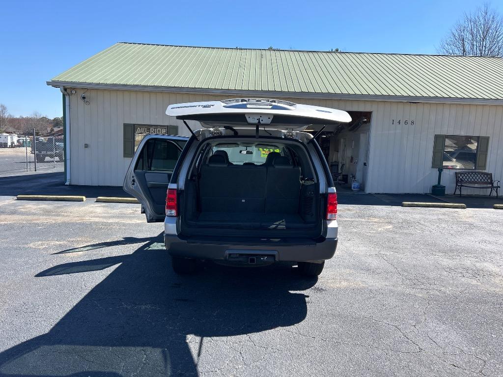 2005 Ford Expedition XLT photo
