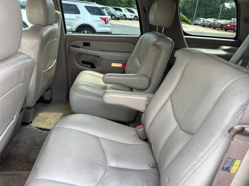 2003 Chevrolet Tahoe photo