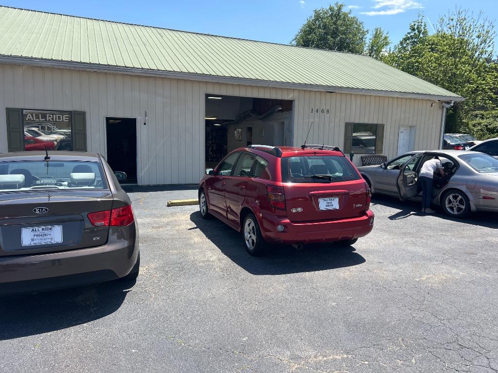 2008 Pontiac Vibe photo