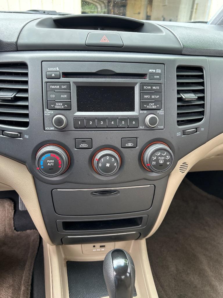 2009 Kia Optima LX photo