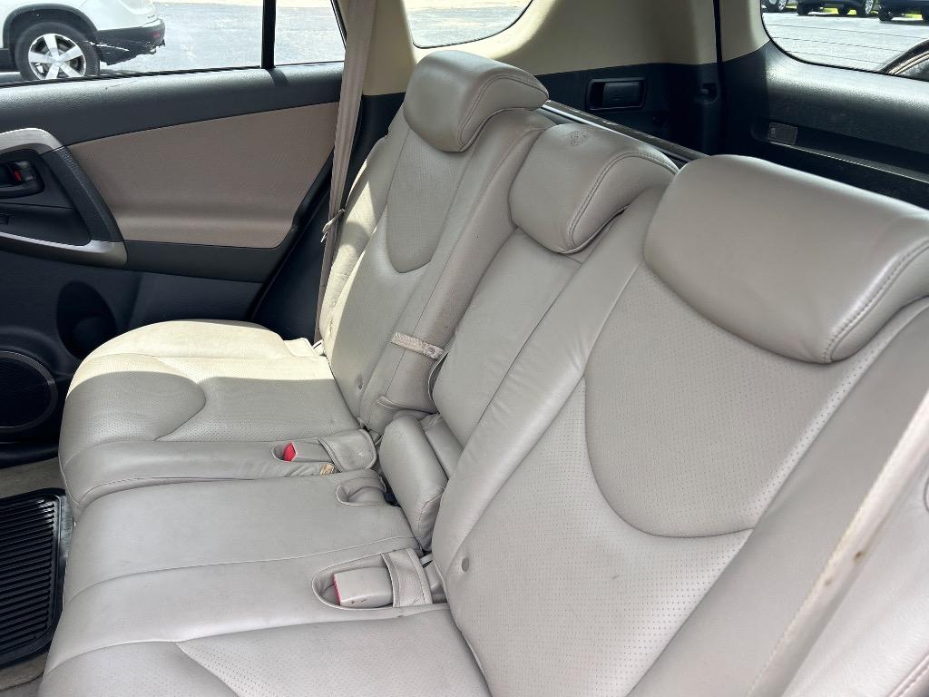 2008 Toyota RAV4 photo