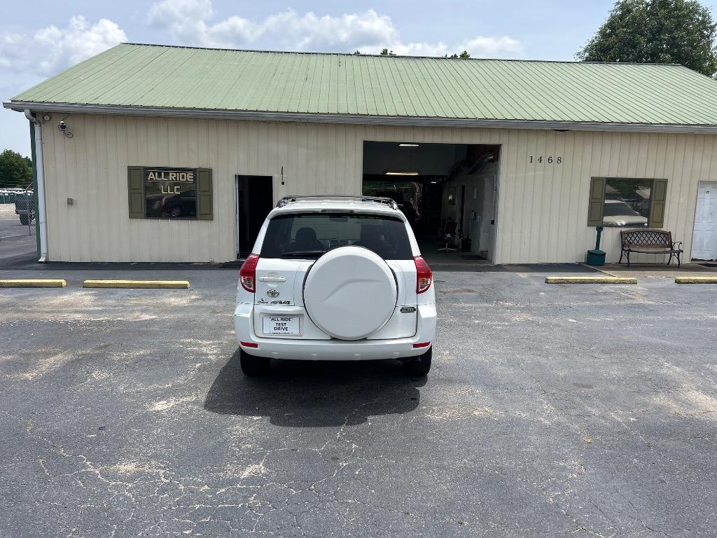2008 Toyota RAV4 photo